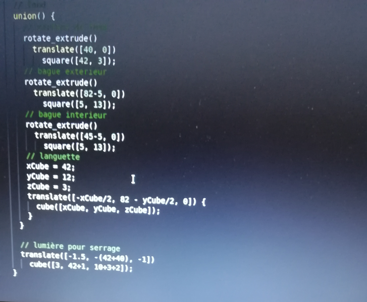Fichier:OpenScadAction.png
