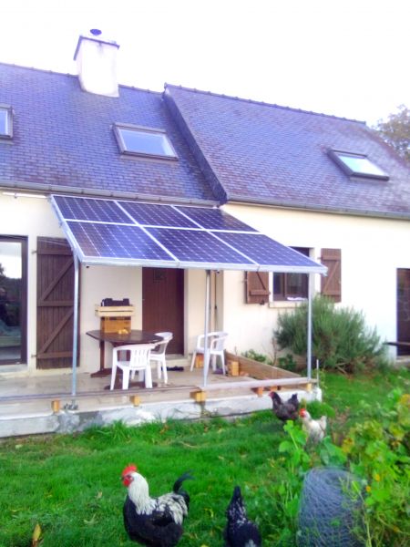 Fichier:Auvent photovoltaique.jpg