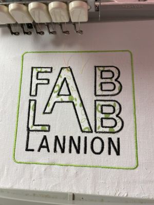 LogoFabLabEnApplique.jpg