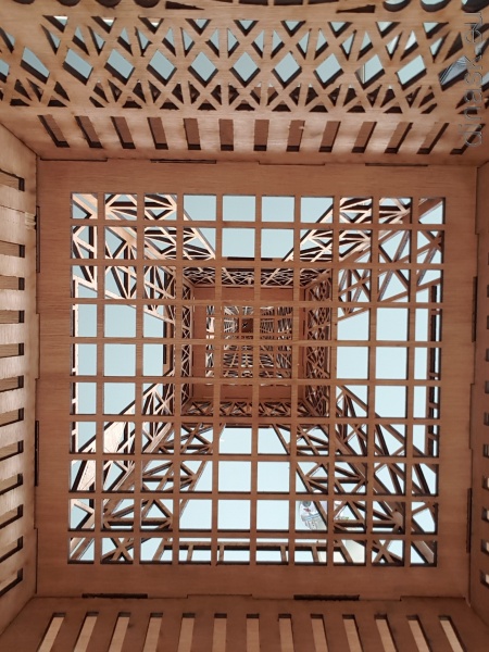 Fichier:W TourEiffel 2.jpg