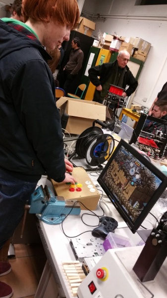 Fichier:ProtoArcade2.jpg